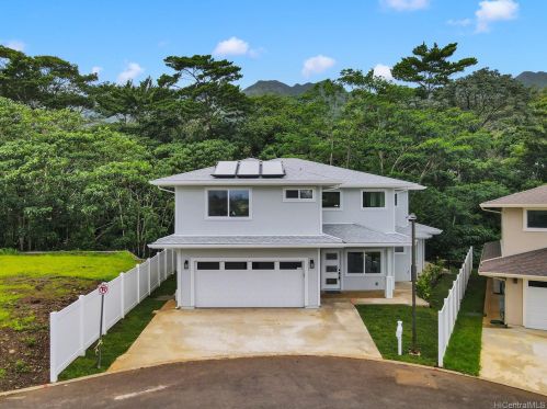 3607 Nipo St, Honolulu, HI 96822