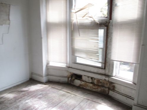 7343 Denniston Ave, Pittsburgh PA 15218-2526 exterior