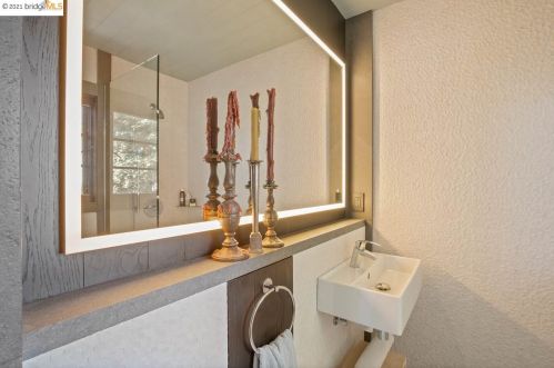 1540 Josephine St, Berkeley CA 94703-1136 exterior