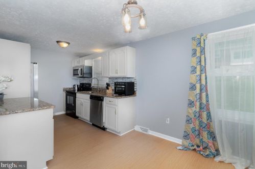 8366 Hilton St, Hummelstown PA  17036-8680 exterior