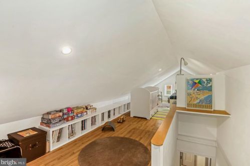 9126 Bradford Rd, Silver Spring MD 20901-4918 exterior