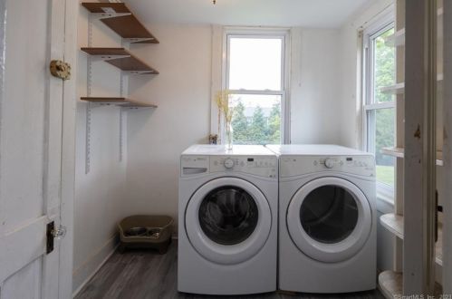 123 Skokorat St, Seymour CT 06483-3838 exterior