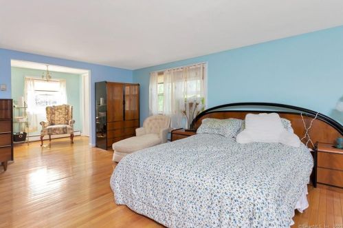 4 Chester St, Norwalk CT exterior