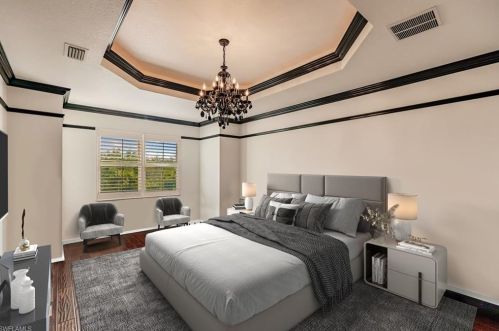 6480 Marbella Dr, Naples FL 34105-5040 exterior