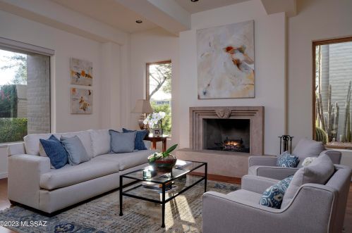 5300 Hacienda Del Sol Rd, Tucson AZ 85718-6054 exterior