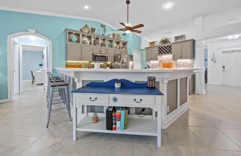 2097 Parrot St, Fort Pierce FL  34952-6758 exterior