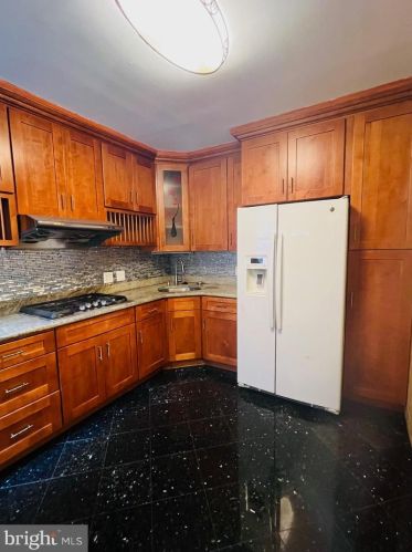 1011 Christian St, Philadelphia PA 19147-3736 exterior