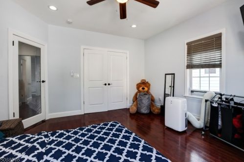 221 Myrtle Ave, Irvington NJ  07111-2657 exterior