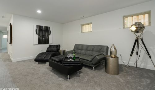 4047 Calumet Ave, Chicago IL 60616-1405 exterior