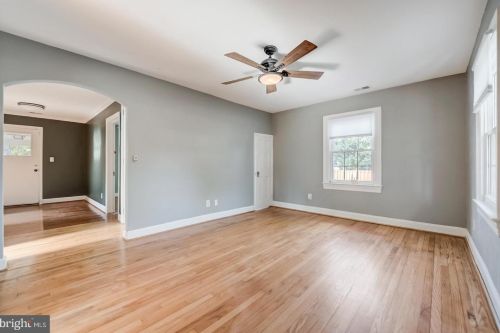 3300 Memorial St, Alexandria VA  22306-1545 exterior