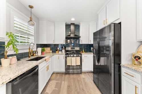 14 Eugenia Pl, Atlanta GA  30318-6357 exterior