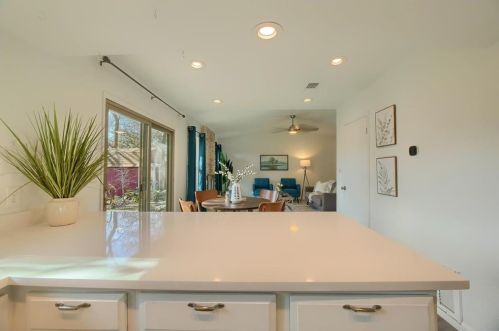 7705 Evaline Ln, Austin TX 78745-7464 exterior