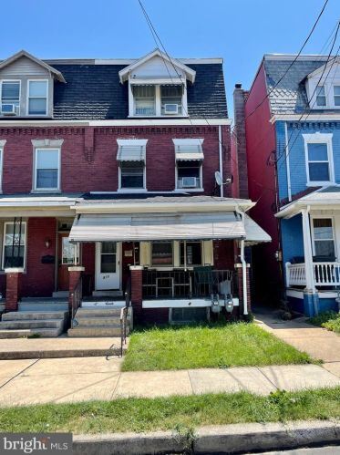 819 Shippen St, Lancaster, PA 17602-2043