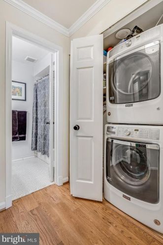 10905 Wickshire Way, Rockville MD 20852-3223 exterior