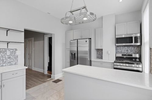 3825 California Ave, Pittsburgh PA 15212-1633 exterior