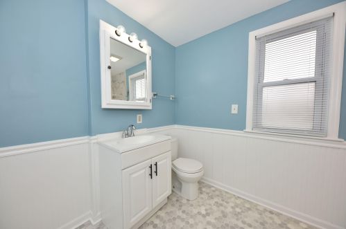 8006 Lisbon Ave, Milwaukee WI 53208-2052 exterior