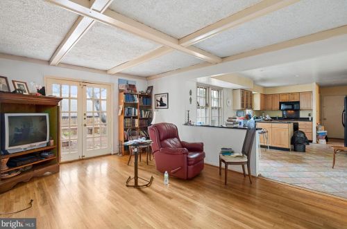 7907 Ivymount Ter, Rockville MD 20854-3753 exterior