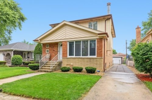 10821 Christiana Ave, Chicago, IL 60655-2628