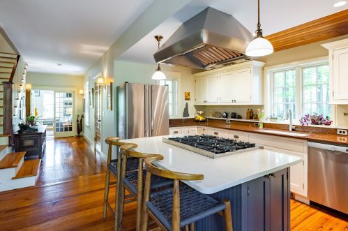 79 Mtn Rd, Concord NH 03301-6902 exterior