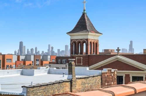 1630 Diversey Pkwy, Chicago IL  60614-1008 exterior