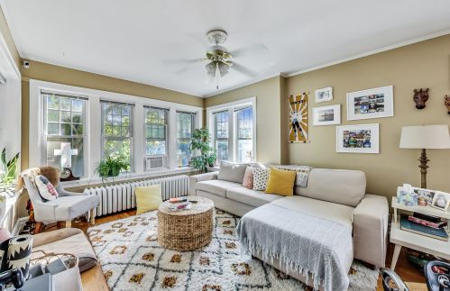 5702 Hermitage Ave, Chicago, IL 60660-3907