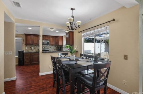 39714 Rustic Glen Dr, Temecula CA 92591-4525 exterior