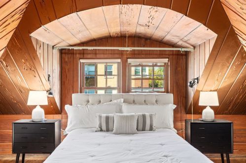 3305 Hollywood Ave, Chicago IL 60659-3601 exterior