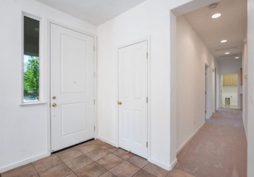 851 Holley Ct, Folsom CA 95630-3518 exterior