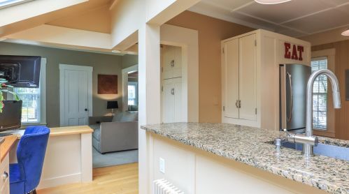 20 Tahanto St, Concord NH 03301-3833 exterior