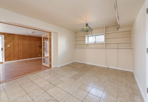 12 Crk Rd, Hazlet NJ 07730-2205 exterior