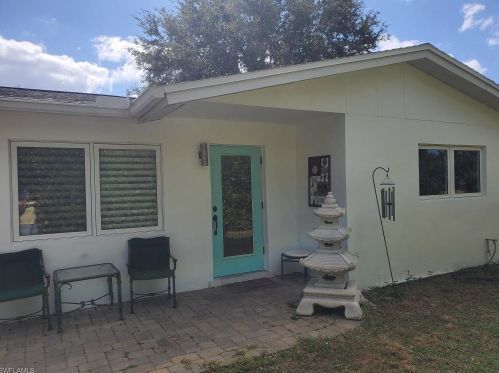 1180 Diana Ave, Naples, FL 34103-4539