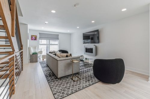 161 18th St, Pittsburgh PA  15203-1865 exterior