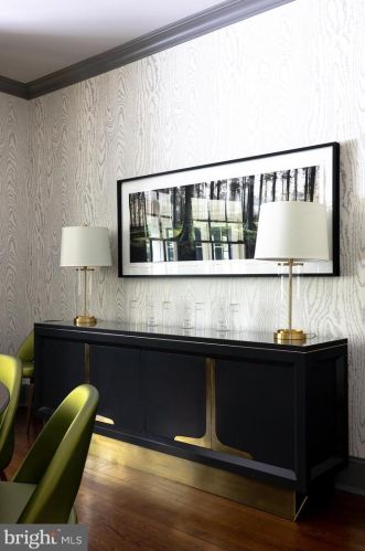 104 Mermaid Ln, Philadelphia PA 19118-3246 exterior