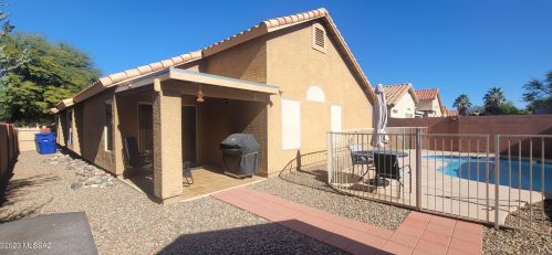 8948 Marci Lynne Way, Tucson AZ  85747-5624 exterior