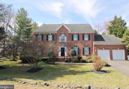 1276 Beverly Rd, Mc Lean VA 22101-2834 exterior