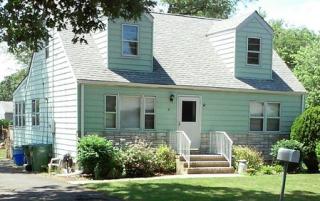 51 Howard Ave, Edison, NJ 08837-3433