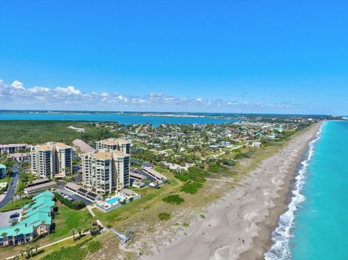 702 Southstar Dr, Fort Pierce FL 34949-9120 exterior