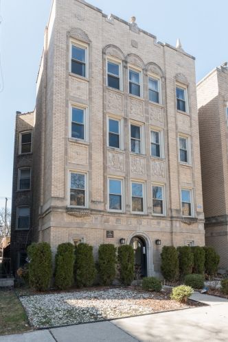 6136 Mozart St, Chicago, IL 60659-2539