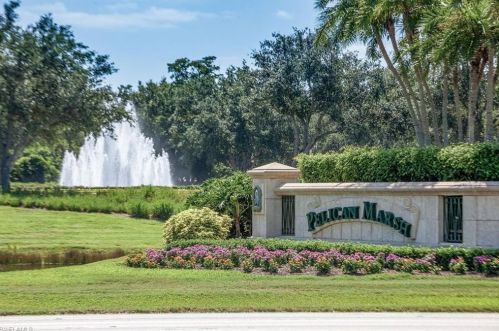 2135 Arielle Dr, Naples FL 34109-0338 exterior