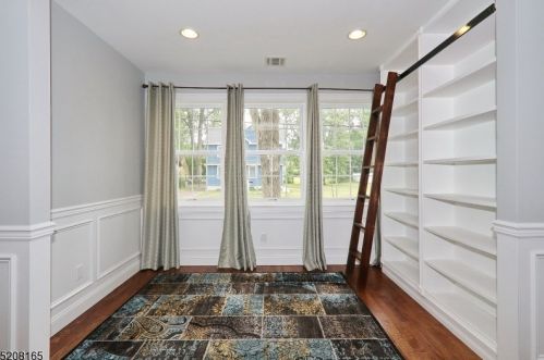 78 Benjamin St, Cranford NJ  07016-2622 exterior