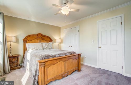 7818 Colonial Springs Blvd, Alexandria VA  22306-2864 exterior