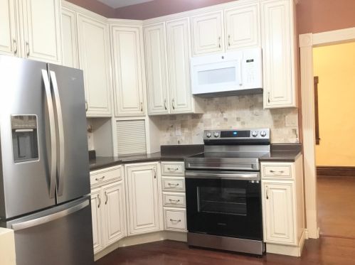 208 4 St, Shepherd MI 48883-9105 exterior