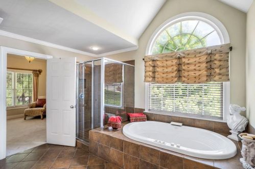 2551 Essex Ln, Atlanta GA 30331-7855 exterior