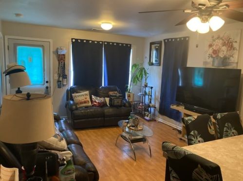 107 Barr Elms Ave, Joliet, IL 60433-1423