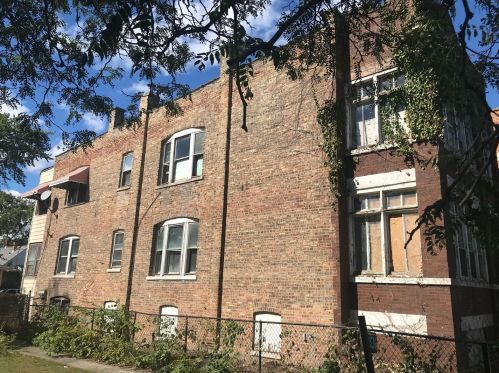 7534 Champlain Ave, Chicago, IL 60619-2223