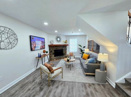 6245 Marbut Farms Rd, Lithonia GA 30058-7974 exterior