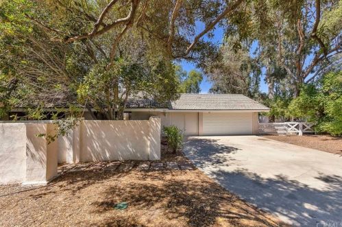 31150 Avenida Del Reposo, Temecula CA 92591-1719 exterior