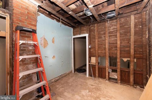 333 Chestnut St, Camden NJ 08103-2023 exterior