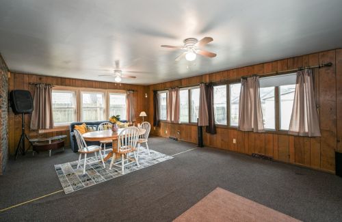 209 Broadway St, Joliet IL 60436-1753 exterior