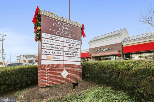 1904 Lewis Ave, Rockville MD 20851-2330 exterior